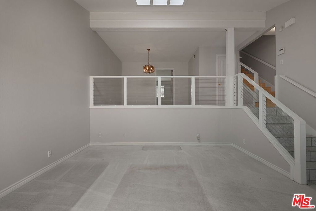 Image 10 of property listing at 13050 Maxella Avenue 2, Los Angeles, CA 90292
