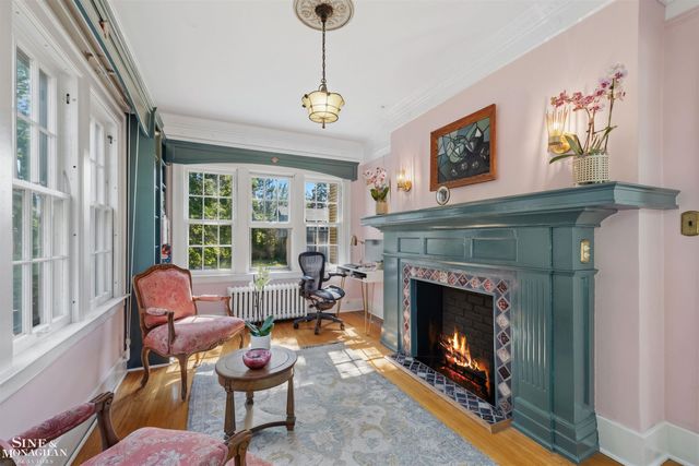 1319 Balfour Street, Grosse Pointe Park, MI 48230