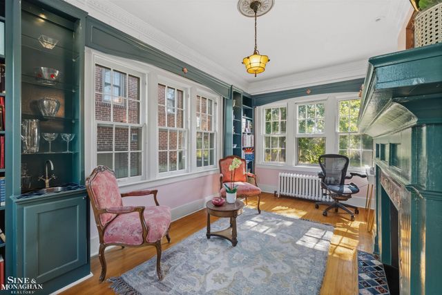 1319 Balfour Street, Grosse Pointe Park, MI 48230