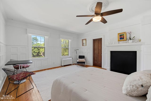 1319 Balfour Street, Grosse Pointe Park, MI 48230