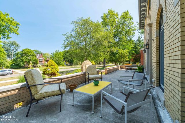 1319 Balfour Street, Grosse Pointe Park, MI 48230