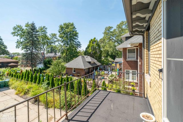 1319 Balfour Street, Grosse Pointe Park, MI 48230