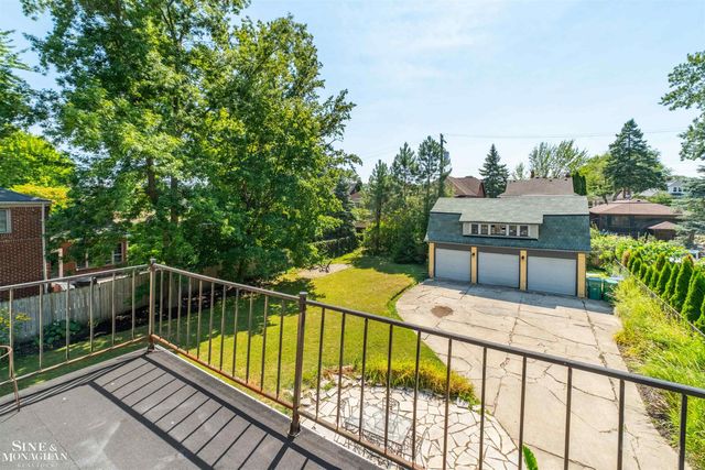 1319 Balfour Street, Grosse Pointe Park, MI 48230