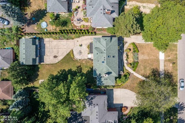 1319 Balfour Street, Grosse Pointe Park, MI 48230