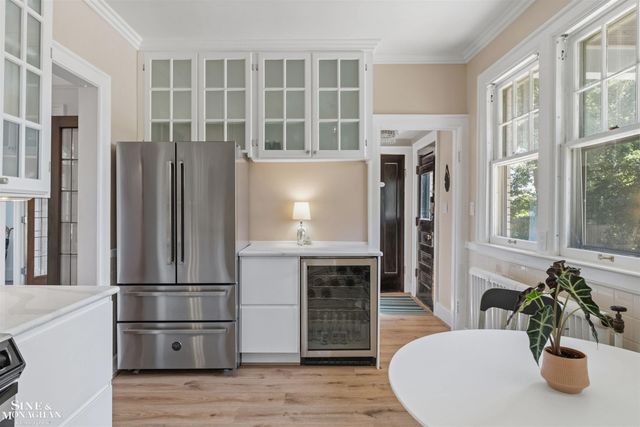 1319 Balfour Street, Grosse Pointe Park, MI 48230
