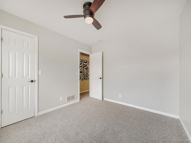 9962 S Clyde Pl, Littleton, CO 80129