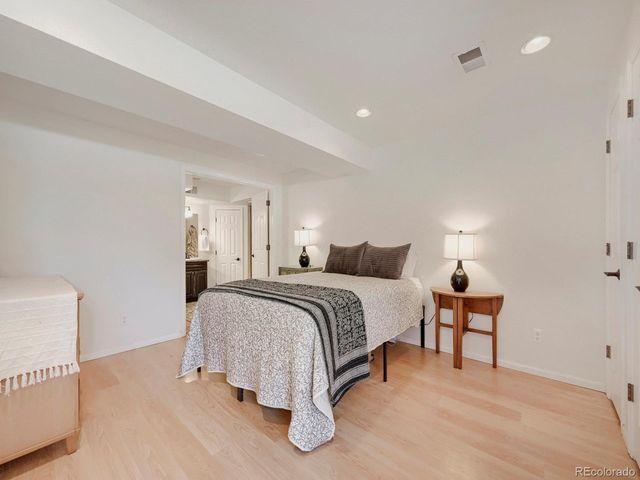 9962 S Clyde Pl, Littleton, CO 80129