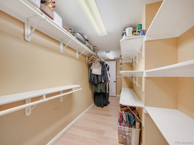 9962 S Clyde Pl, Littleton, CO 80129