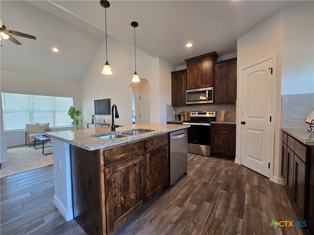 563 Irene Drive, Canyon Lake, TX 78133