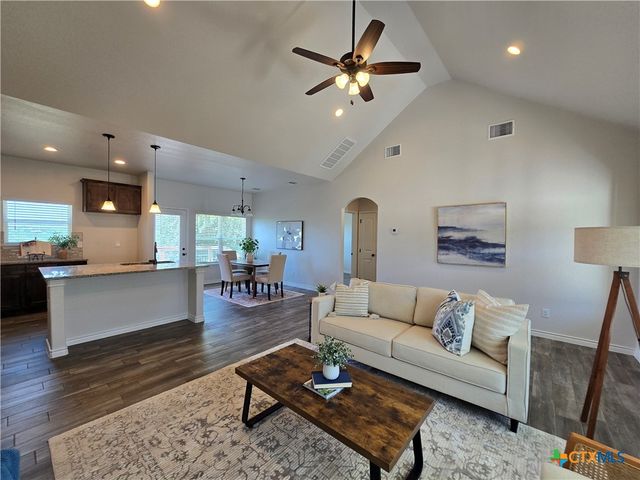 563 Irene Drive, Canyon Lake, TX 78133