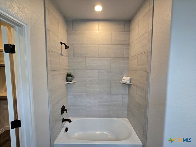 563 Irene Drive, Canyon Lake, TX 78133