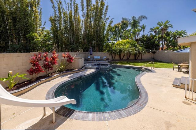 17291 Forbes, Huntington Beach, CA 92649