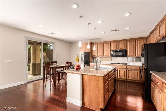 8621 Rhonda Blake Avenue, Las Vegas, NV 89143