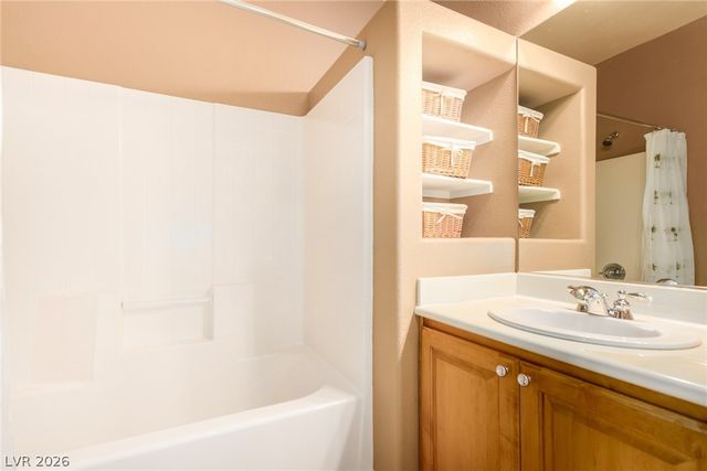 8621 Rhonda Blake Avenue, Las Vegas, NV 89143