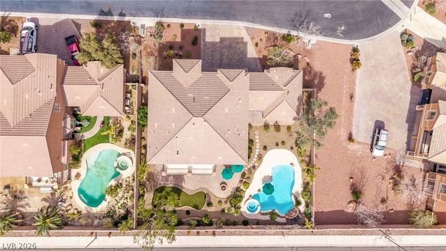 8621 Rhonda Blake Avenue, Las Vegas, NV 89143