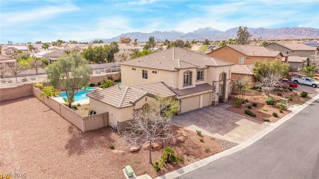 8621 Rhonda Blake Avenue, Las Vegas, NV 89143