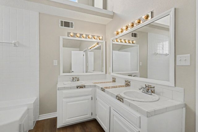 17815 S Cypress Villas Drive, Spring, TX 77379