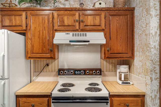 17 Devizis Drive, Bella Vista, AR 72714