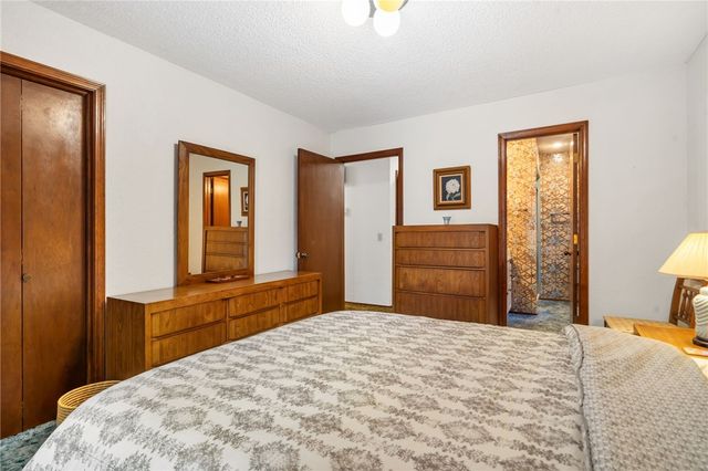 17 Devizis Drive, Bella Vista, AR 72714