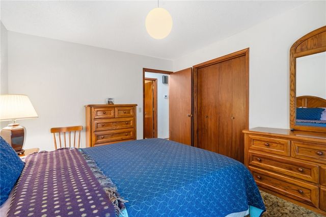 17 Devizis Drive, Bella Vista, AR 72714