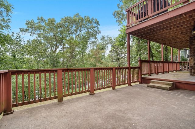 17 Devizis Drive, Bella Vista, AR 72714