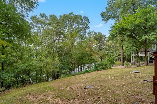 17 Devizis Drive, Bella Vista, AR 72714