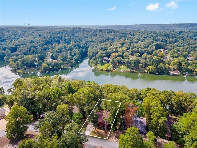 17 Devizis Drive, Bella Vista, AR 72714