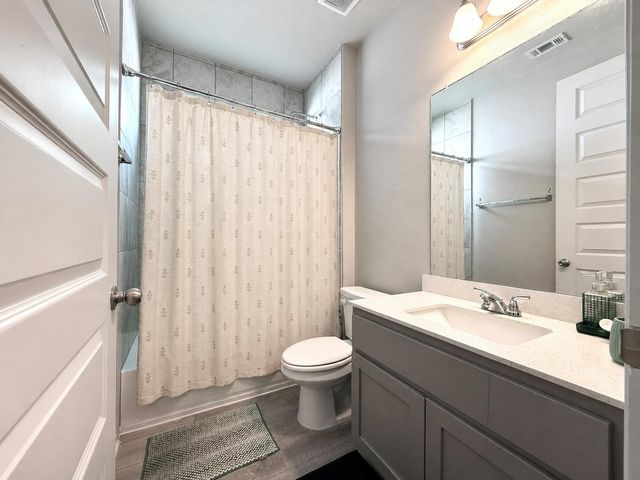 133 Fabion ST, Kyle, TX 78640