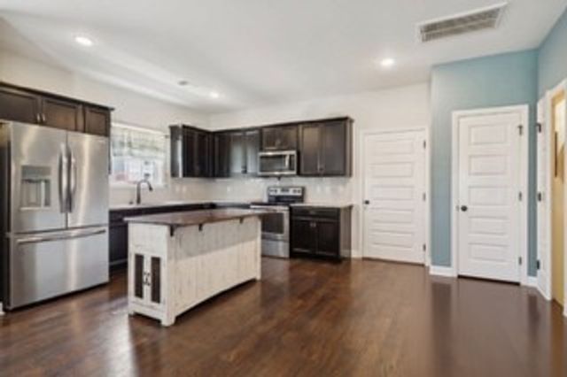 3009 Kimley Shores Dr, Hendersonville, TN 37075