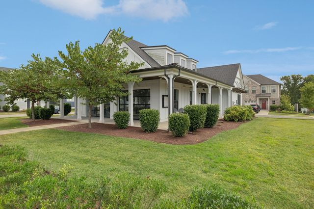 3009 Kimley Shores Dr, Hendersonville, TN 37075