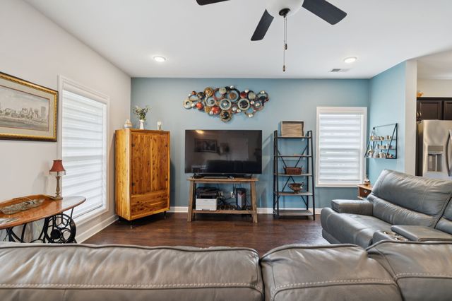 3009 Kimley Shores Dr, Hendersonville, TN 37075