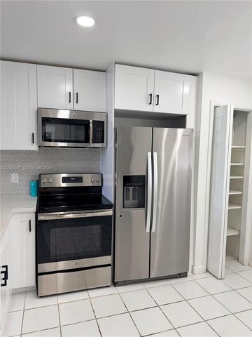 1770 NE 191st Street 6071, Miami, FL 33179