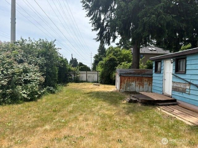 741 N 128th Street, Seattle, WA 98133