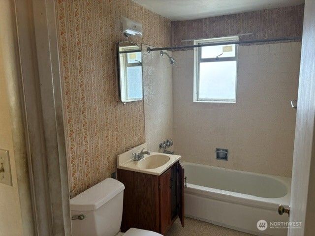 741 N 128th Street, Seattle, WA 98133