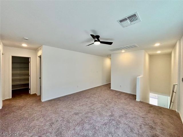 6068 Swift Lariat Street, Las Vegas, NV 89113