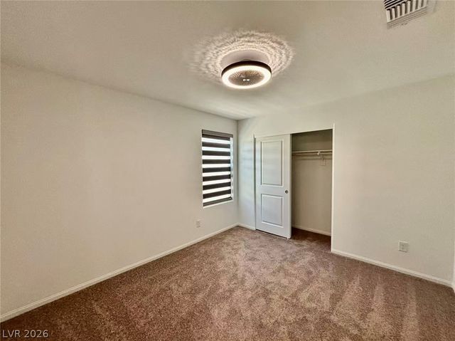 6068 Swift Lariat Street, Las Vegas, NV 89113