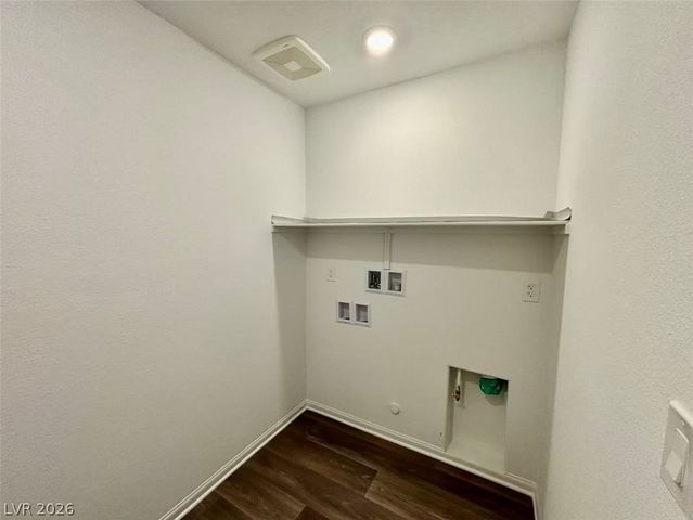 6068 Swift Lariat Street, Las Vegas, NV 89113