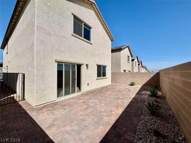 6068 Swift Lariat Street, Las Vegas, NV 89113