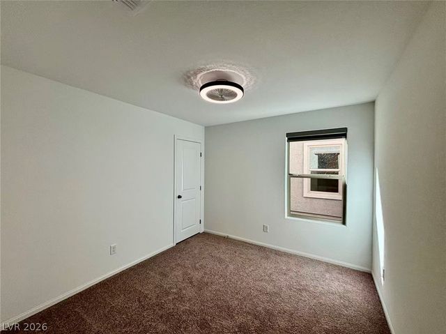 6068 Swift Lariat Street, Las Vegas, NV 89113