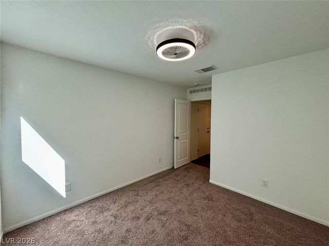 6068 Swift Lariat Street, Las Vegas, NV 89113