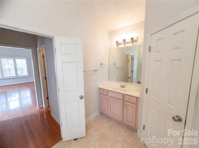 7700 Sedgebrook Drive E, Stanley, NC 28164