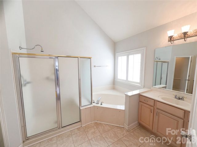 7700 Sedgebrook Drive E, Stanley, NC 28164