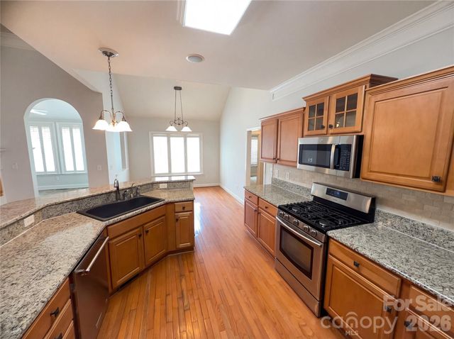 7700 Sedgebrook Drive E, Stanley, NC 28164