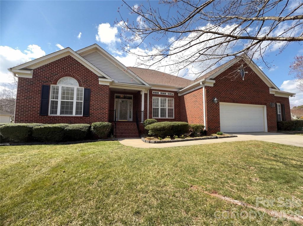 7700 Sedgebrook Drive E, Stanley, NC 28164