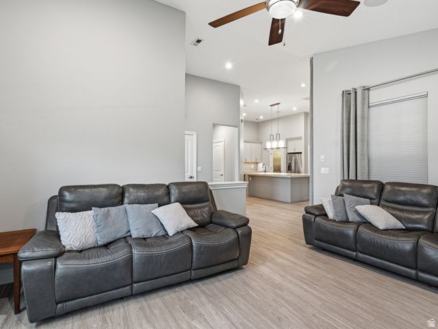 6123 W FOLLY ISLAND WAY, South Jordan, UT 84009