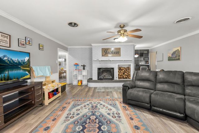 1117 Bowie Street, Sulphur Springs, TX 75482