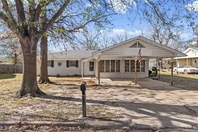 1117 Bowie Street, Sulphur Springs, TX 75482