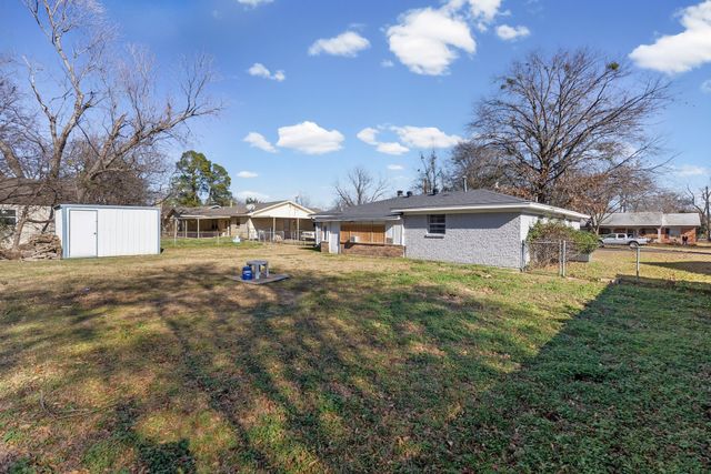 1117 Bowie Street, Sulphur Springs, TX 75482