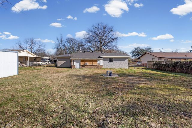 1117 Bowie Street, Sulphur Springs, TX 75482