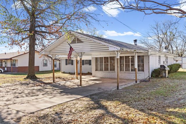 1117 Bowie Street, Sulphur Springs, TX 75482